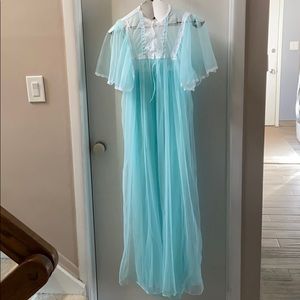 NWT Vintage Nightgown and Robe